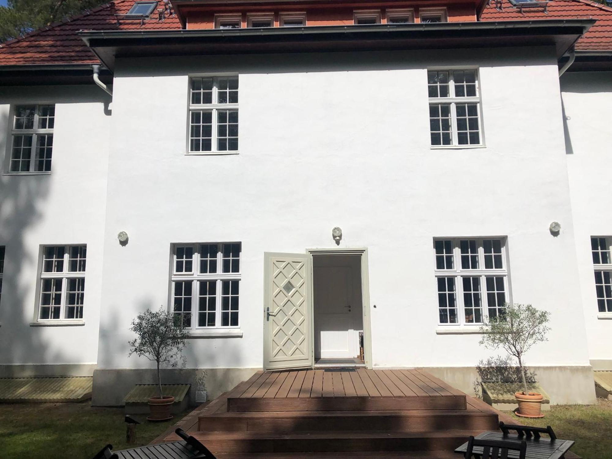 Park Residence Bei Wu Wesenberg Eksteriør billede